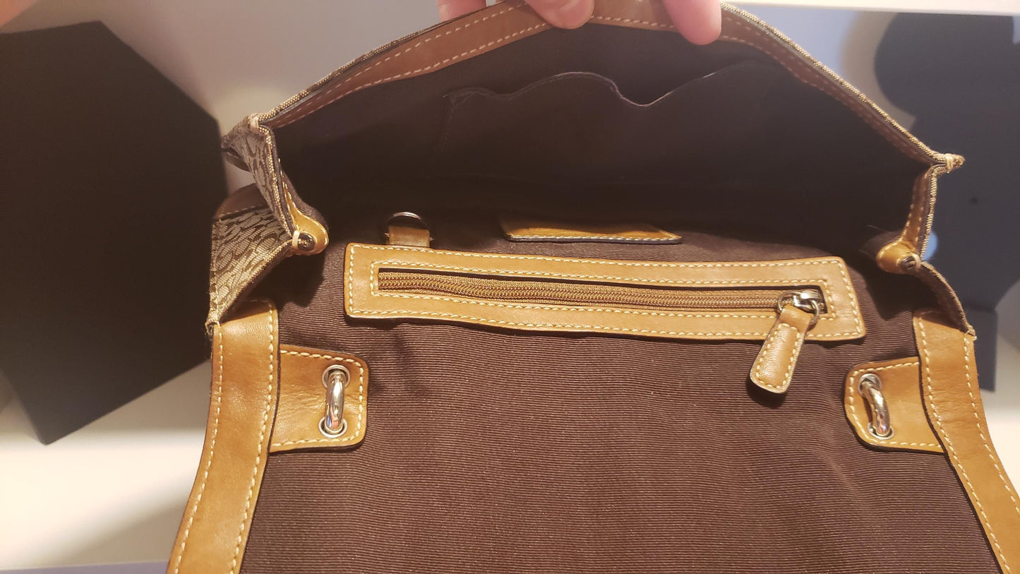 Vintage COACH iconic Soho Optic Signature Canvas and leather shoulder buckle flap bag #7075 Y2K