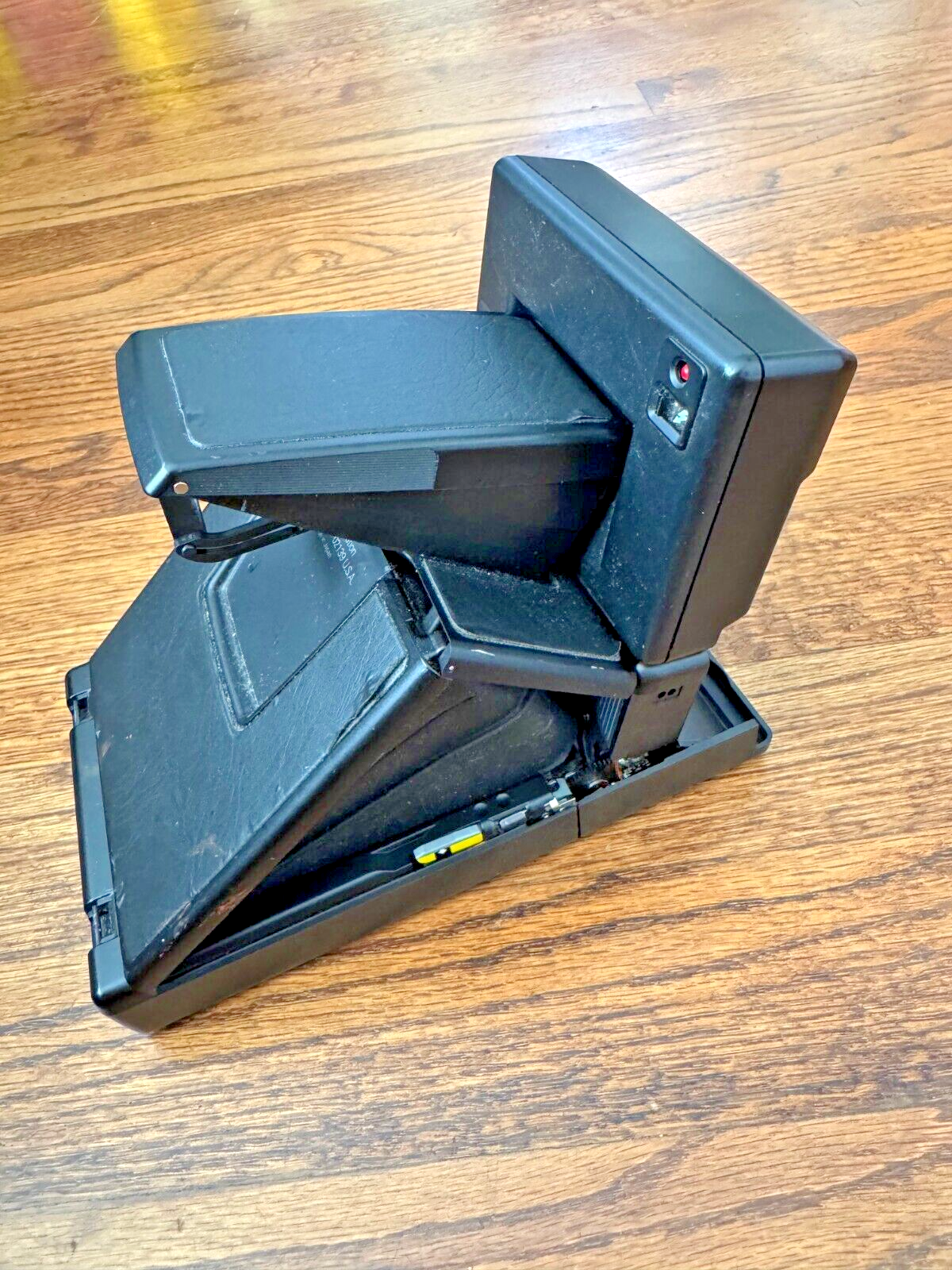 Vintage Polaroid 690 Instant Camera TESTED WORKING Black