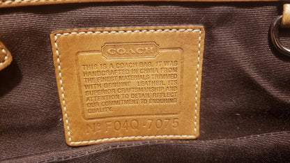 Vintage COACH iconic Soho Optic Signature Canvas and leather shoulder buckle flap bag #7075 Y2K