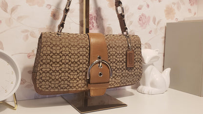 Vintage COACH iconic Soho Optic Signature Canvas and leather shoulder buckle flap bag #7075 Y2K